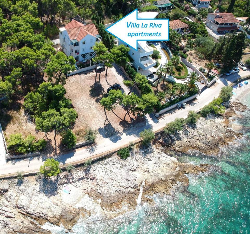 Apartments Villa La Riva - Seafront Accommodation Сутиван Экстерьер фото